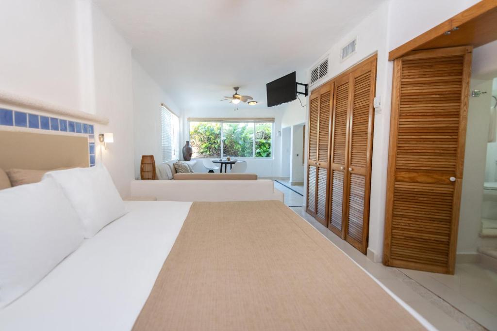Las Villas Akumal photo 2