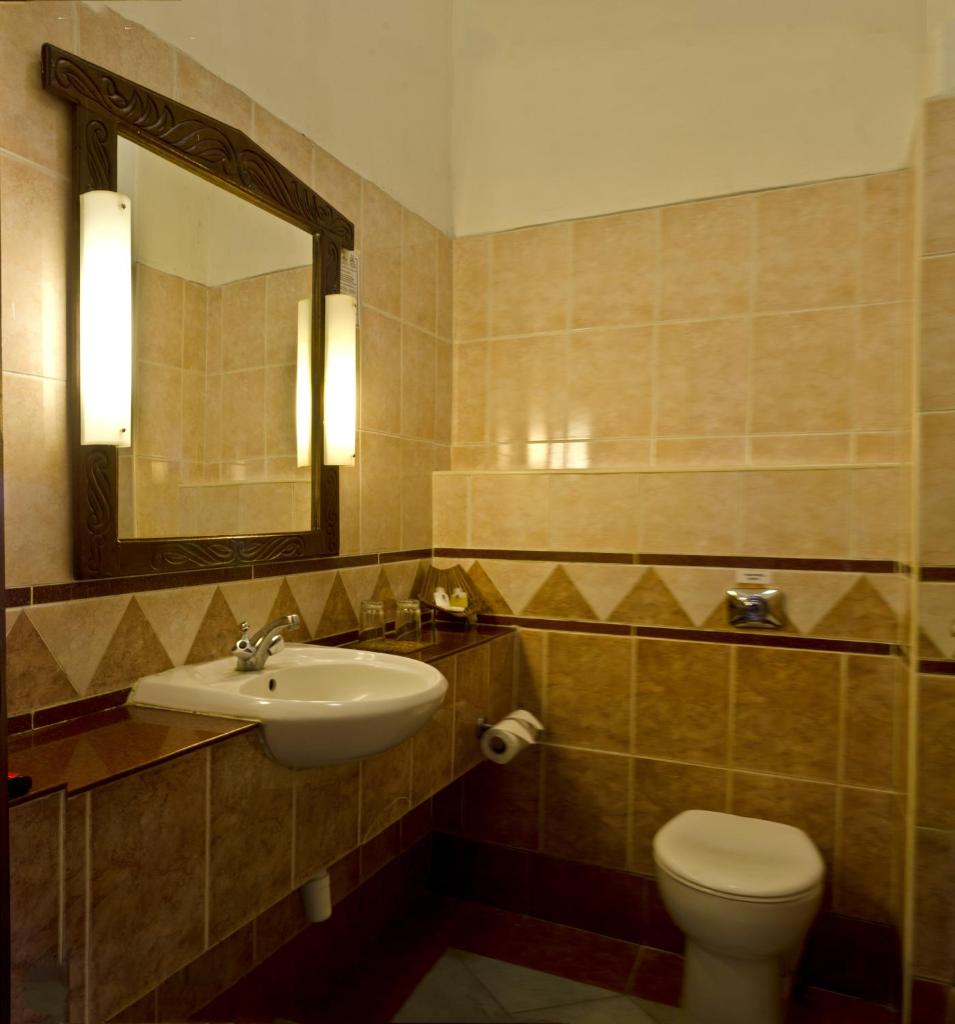 Sentrim Castle Royal Hotel photo 1