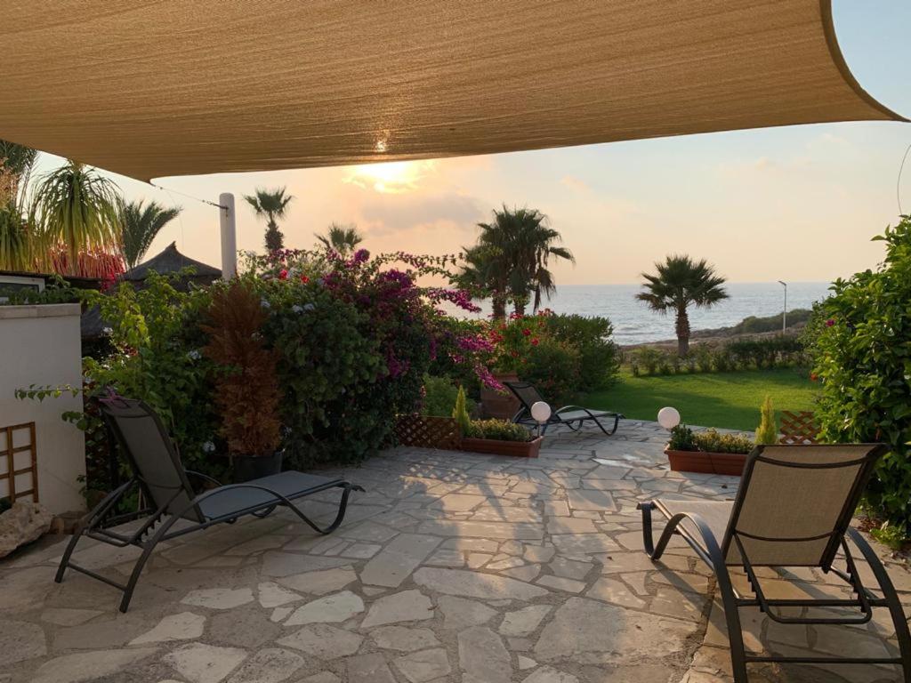 Sea front Villa Kristina photo 4