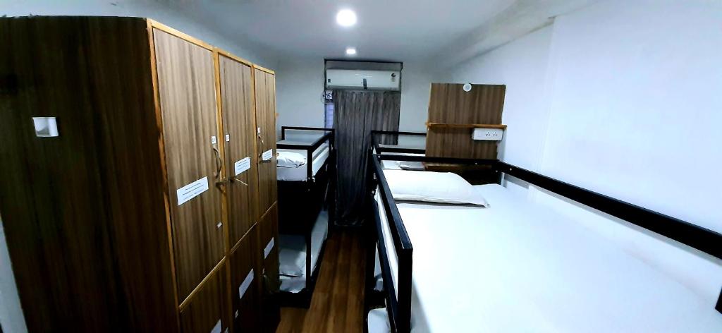 Номер (Кровать в общем номере для мужчин и женщин с 10 кроватями), The Backpackers Hostel