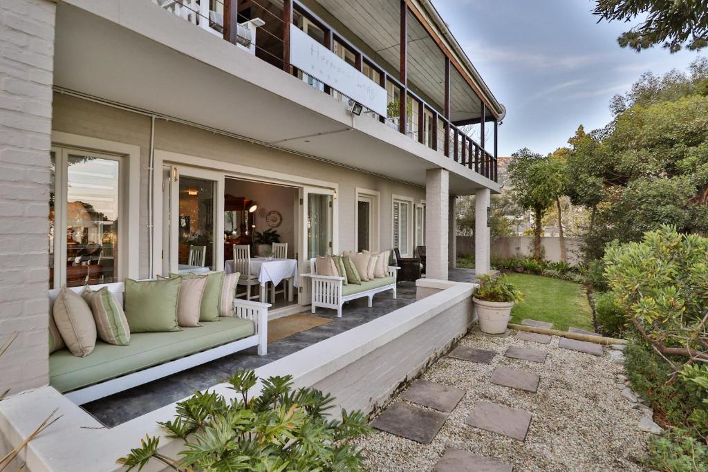 Hermanus Lodge on the Green - Solar Power photo 4