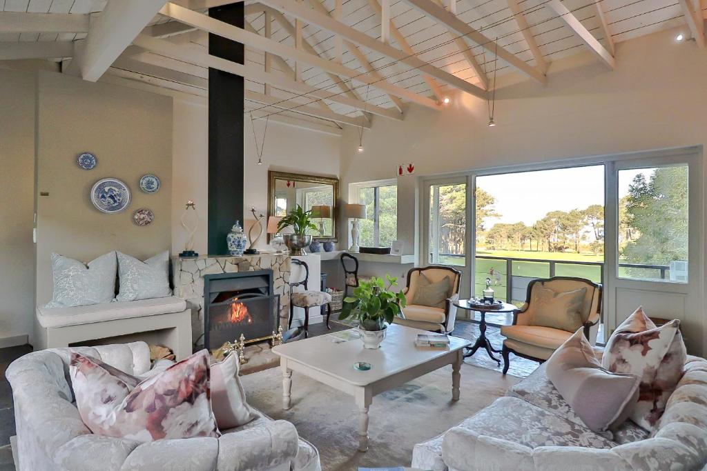 Hermanus Lodge on the Green - Solar Power