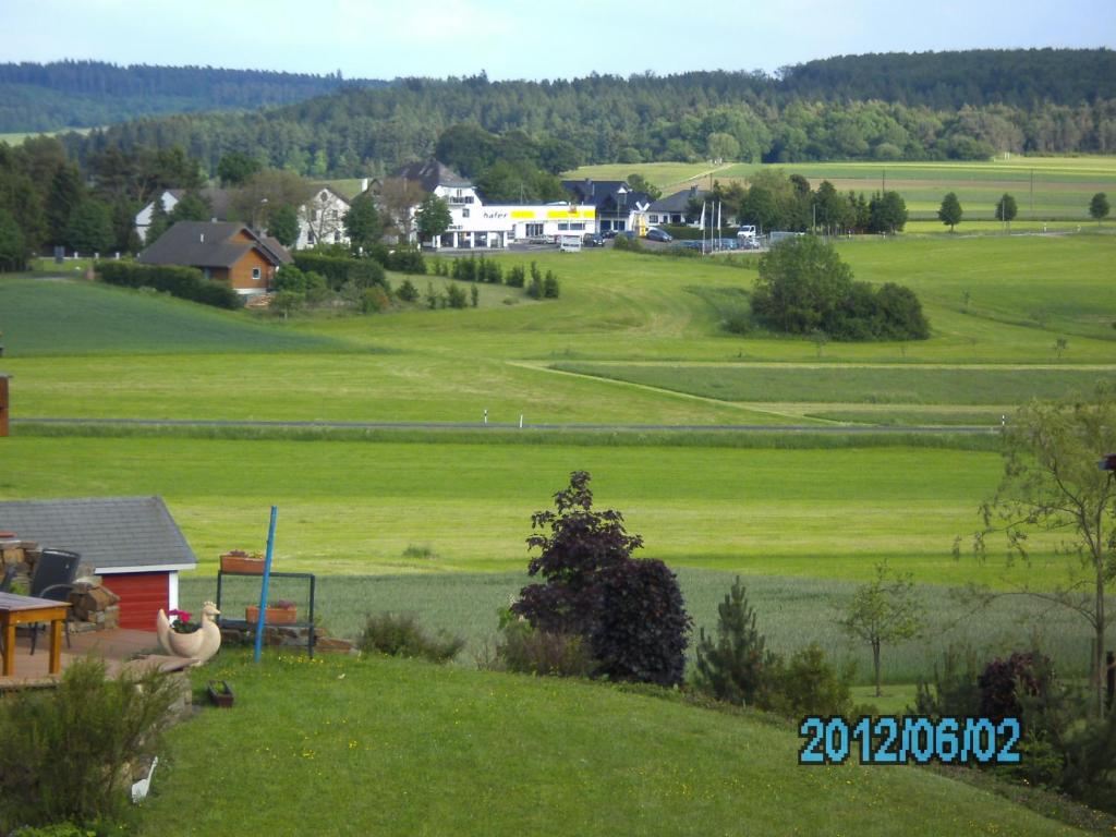 Ferienhaus - Vakantiehuis, Ferienwohnung, 100 qm, Rollmann, 54578 Nohn, Eifel- Nürburgring photo 3