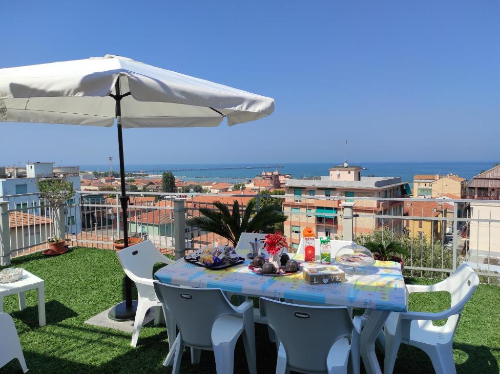 LA TERRAZZA photo 2