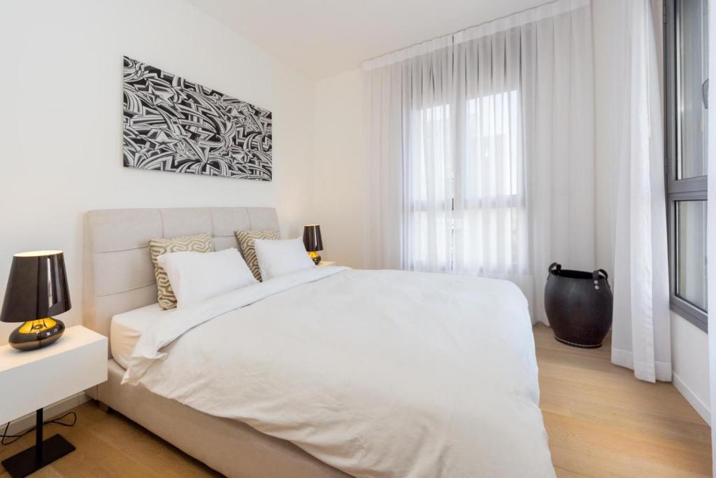 Rav Kook Luxury Complex - 4BDR photo 4