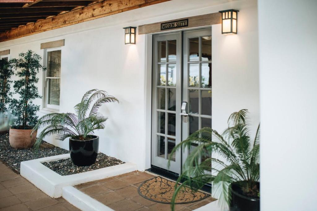 Cottage Inn & Spa photo 2