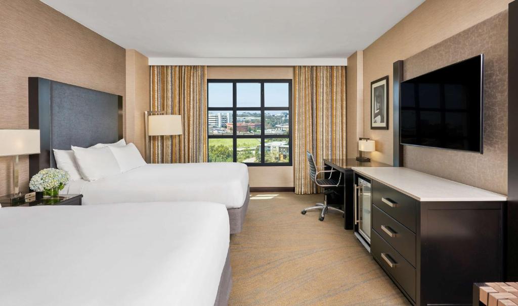 Двухместный (Угловой номер с 2 кроватями размера «queen-size»), Hyatt Regency La Jolla at Aventine