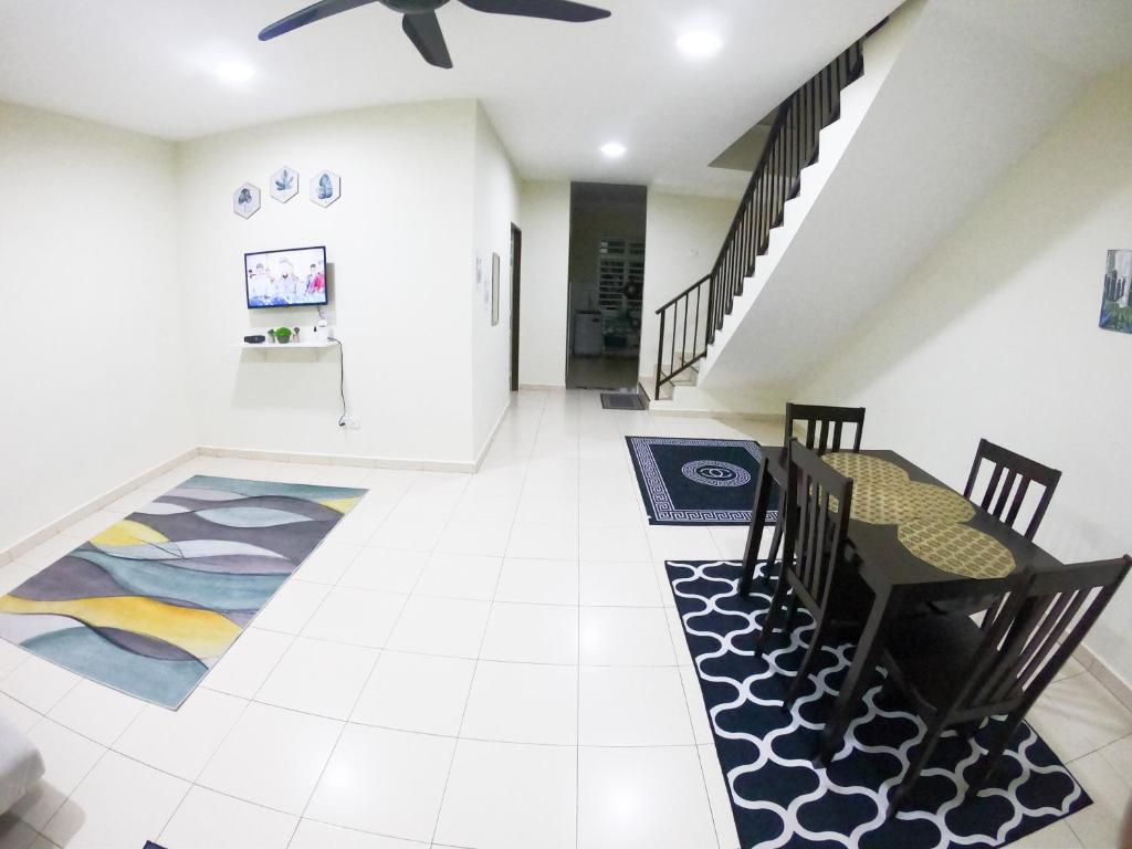 AYNA Homestay 5 minutes to Marang Jetty photo 2