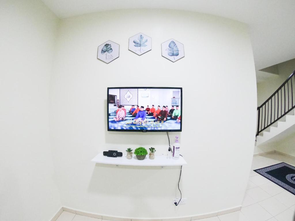 AYNA Homestay 5 minutes to Marang Jetty photo 4