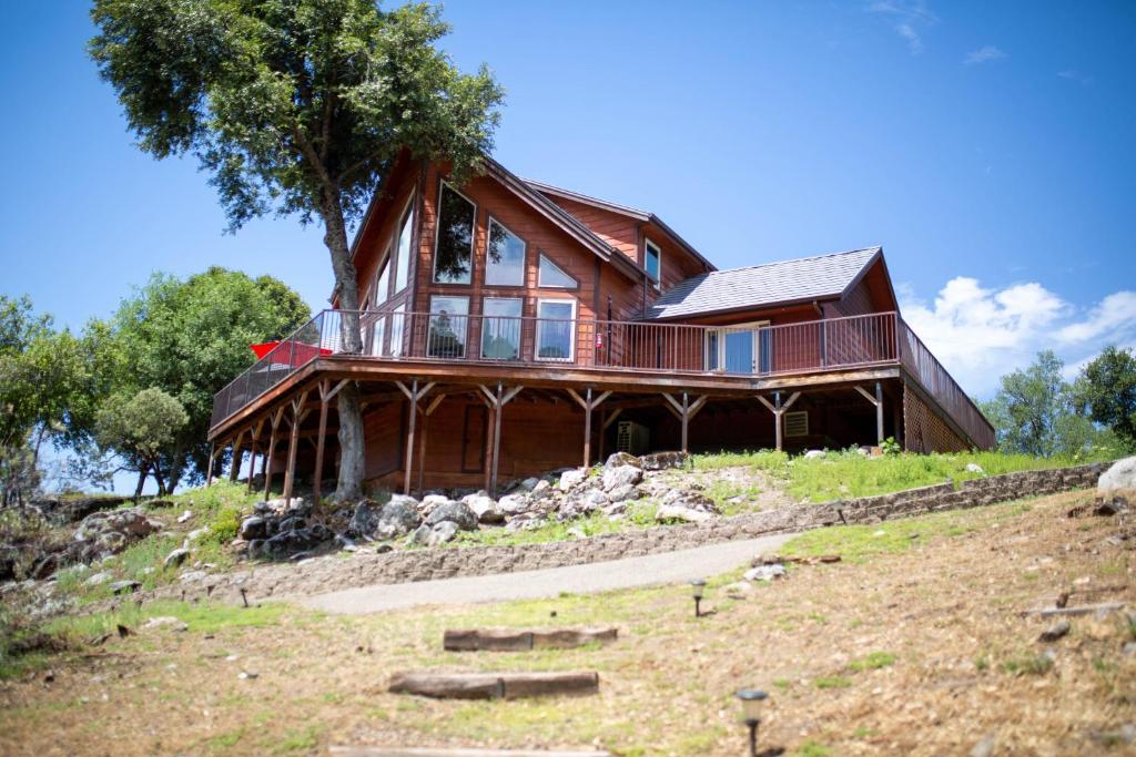 Riverfront Property with Waterfalls near Yosemite and Bass Lake photo 1