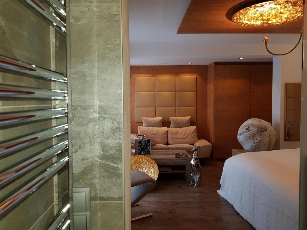 Hotel Vergeiner photo 2