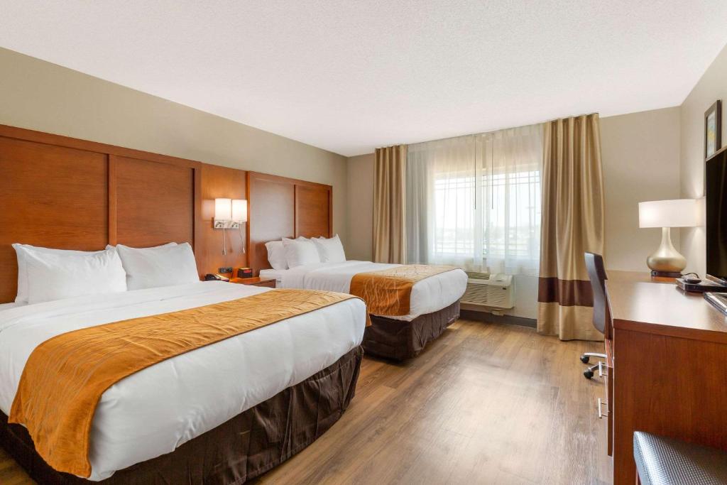 Comfort Inn & Suites photo 4