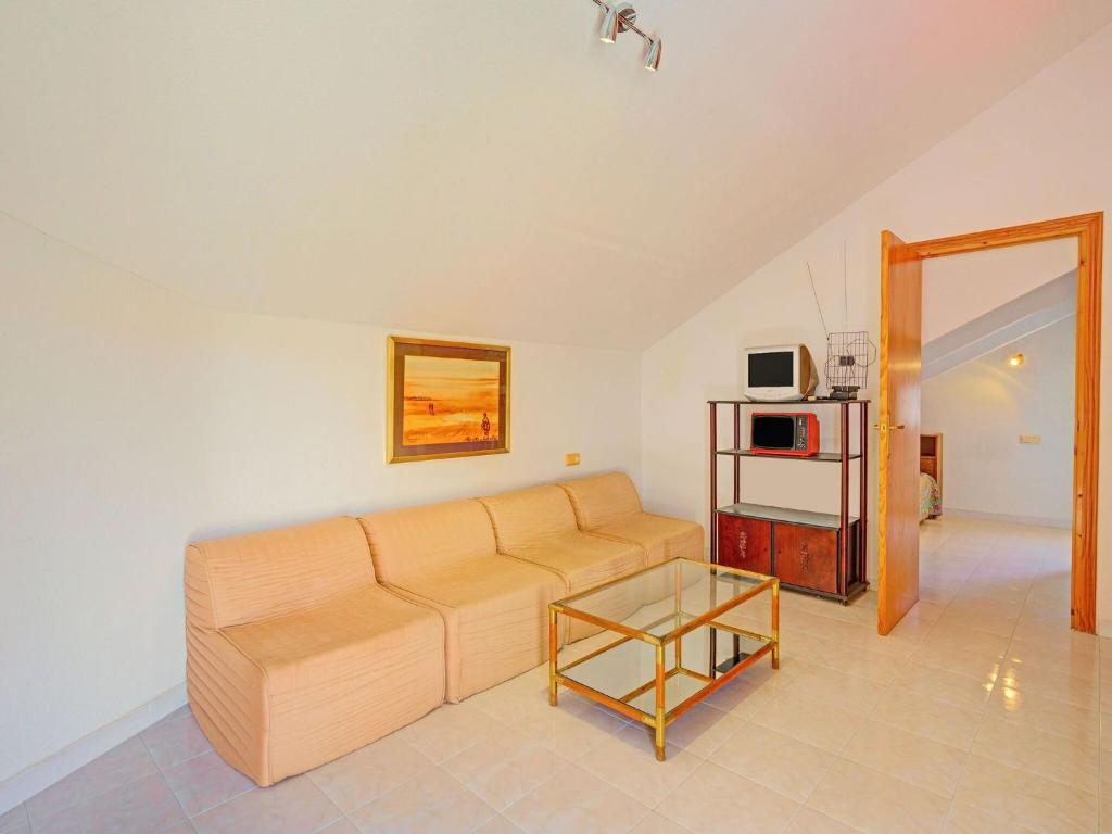 Belvilla by OYO Chalet San Miguel de Salinas photo 4