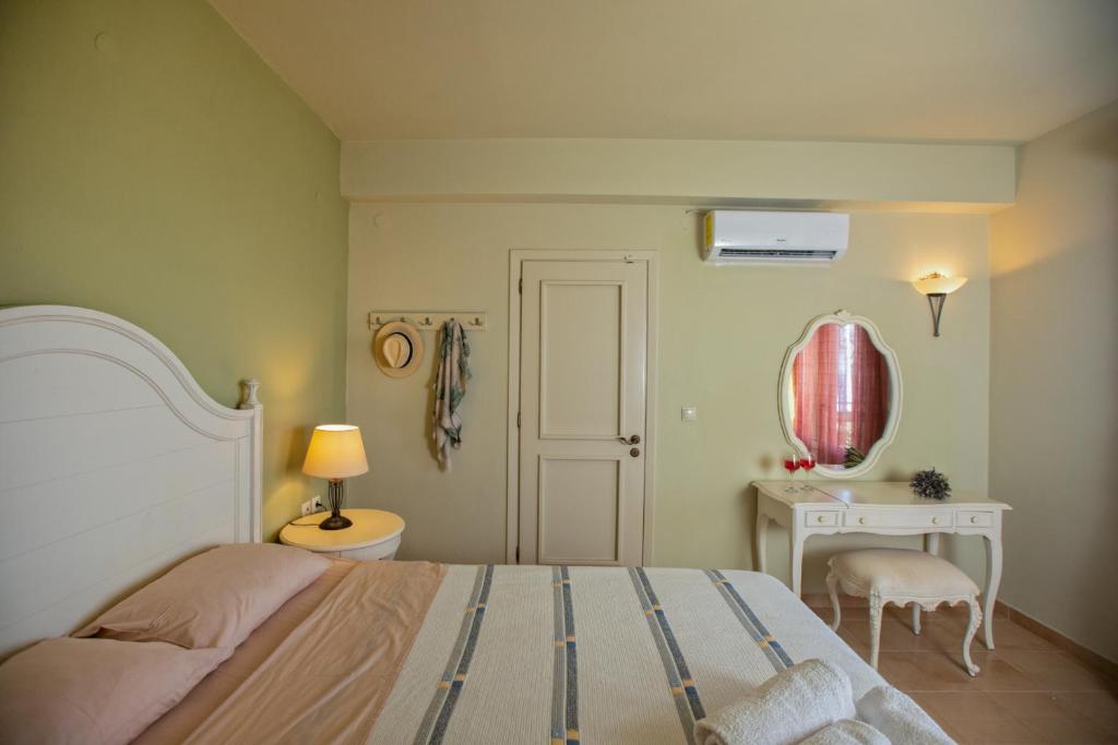 LOURDAS BEACH VIEW VILLA photo 4