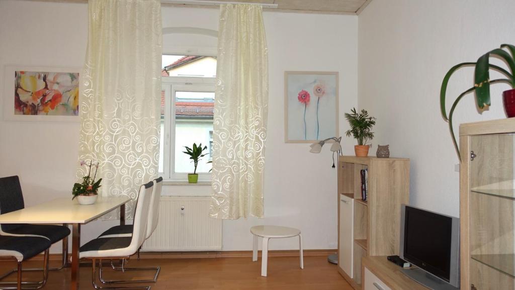 Pirna/Dohna, 2 R.-Wohnung in Mehrfamilienhaus photo 1