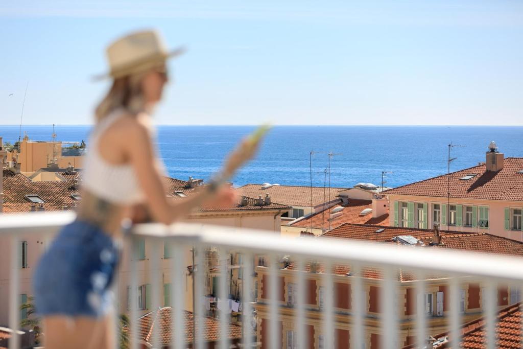 ibis Styles Menton Centre - Tap to explore photos