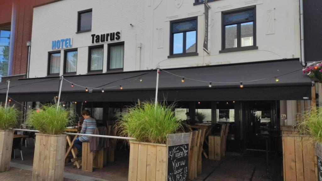 Hotel Taurus photo 4