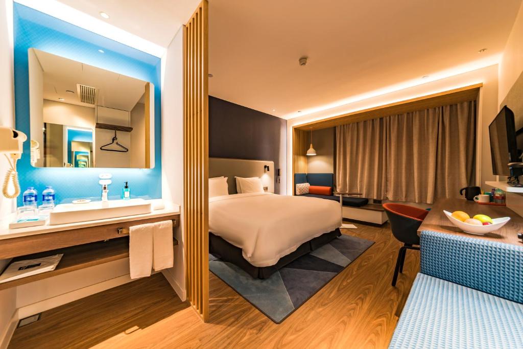 Holiday Inn Express Shijiazhuang High-tech Zone, an IHG Hotel photo 2