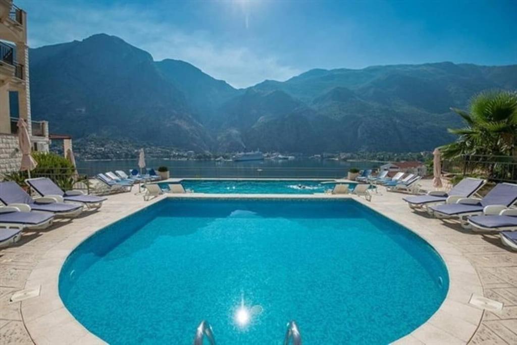 Wonderful 2 bedroom With Beautiful Views apartments in Kotor Vista photo 4