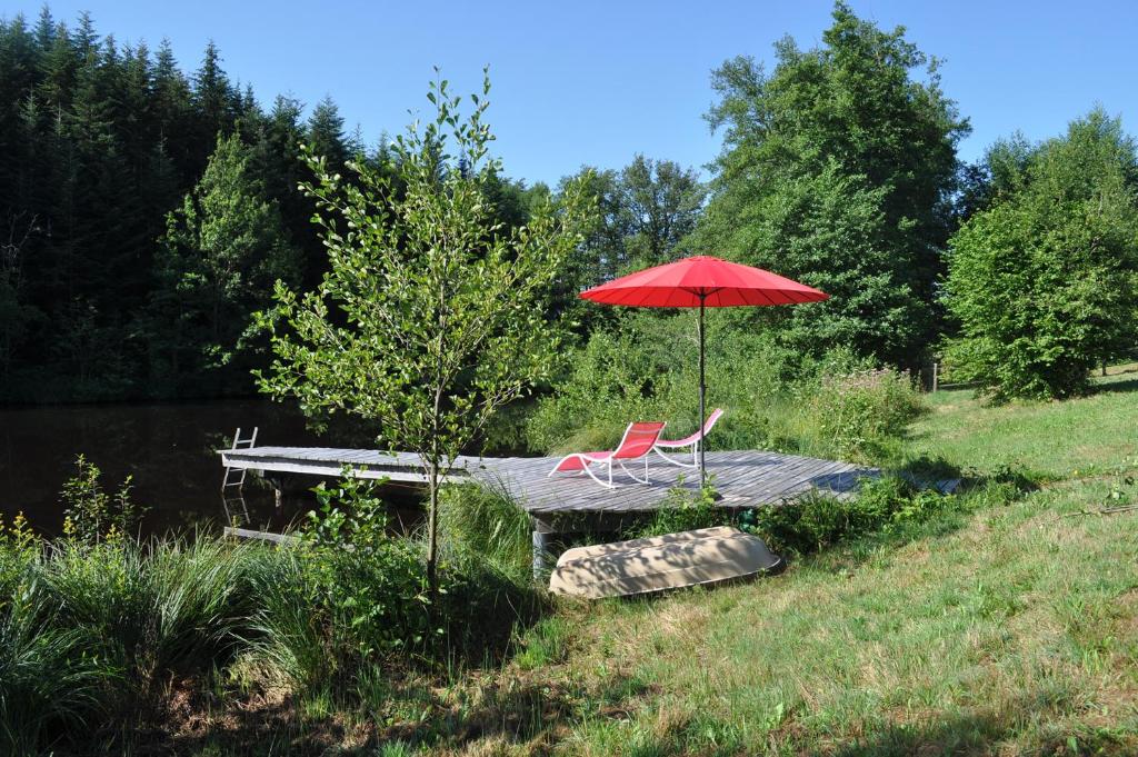 "La Belle Chambre" dans une ferme avec etang privé dans la région des Mille Etangs Faucogney-et-La-Mer photo 4