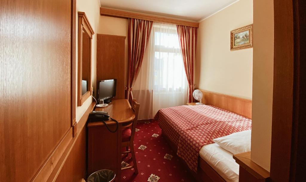 Одноместный (Одноместный номер с ванной комнатой), Aksania Hotel