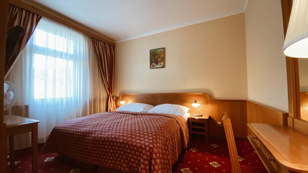 Четырехместный (Четырехместный номер с ванной комнатой), Aksania Hotel
