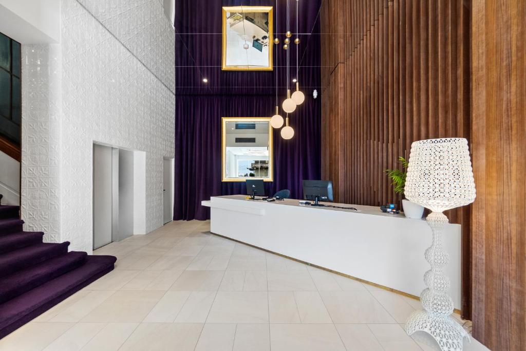 Ramada by Wyndham, Hamilton City Center photo 1