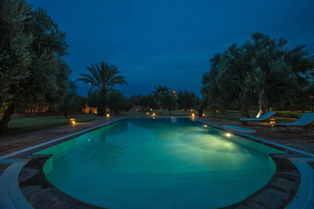Villa les Oliviers - A setting of tranquility photo 2