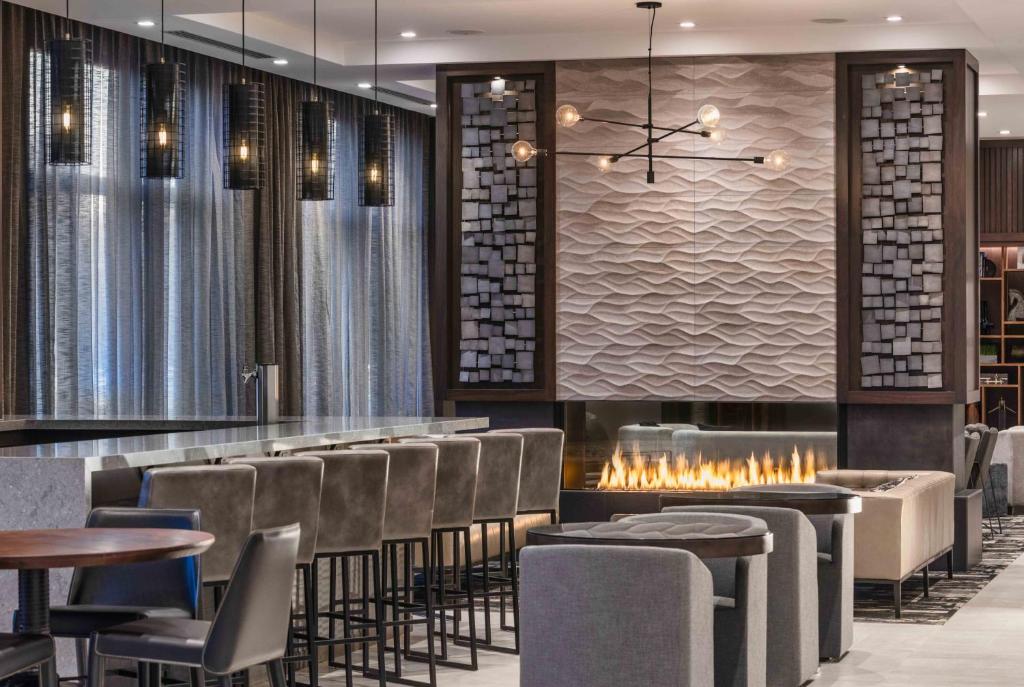 Holiday Inn Express - Boston Logan Airport - Revere, an IHG Hotel photo 4