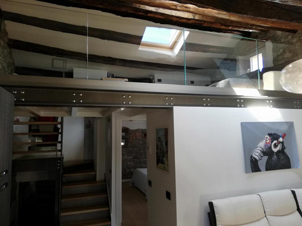 LOFT in PIAZZA con soppalco photo 3