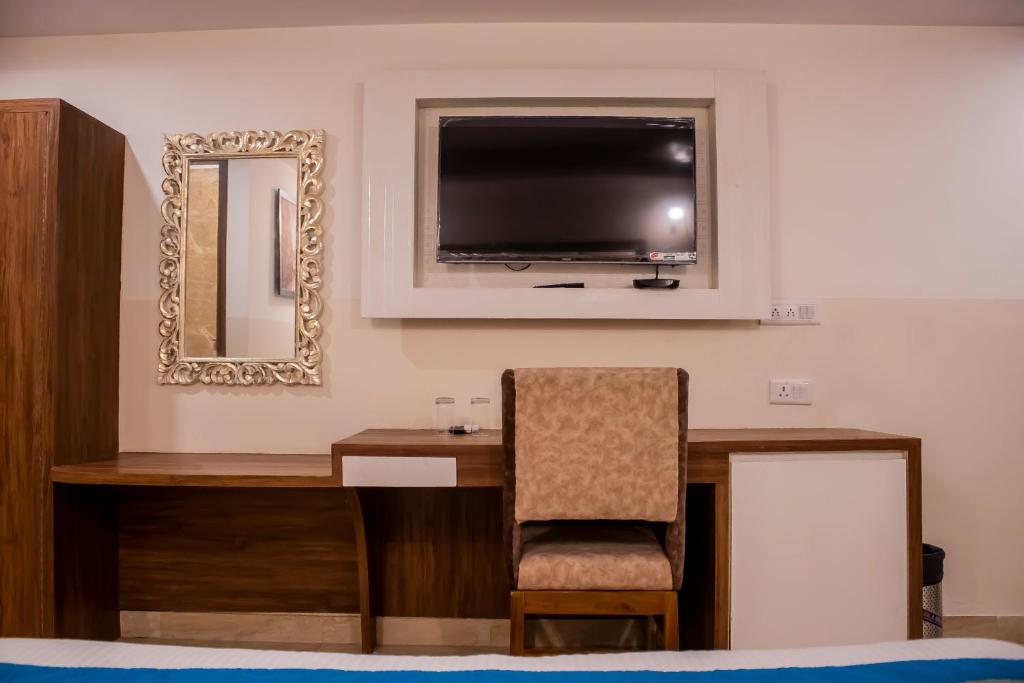 Двухместный (Улучшенный двухместный номер с 1 кроватью), Hotel Airport city palace
