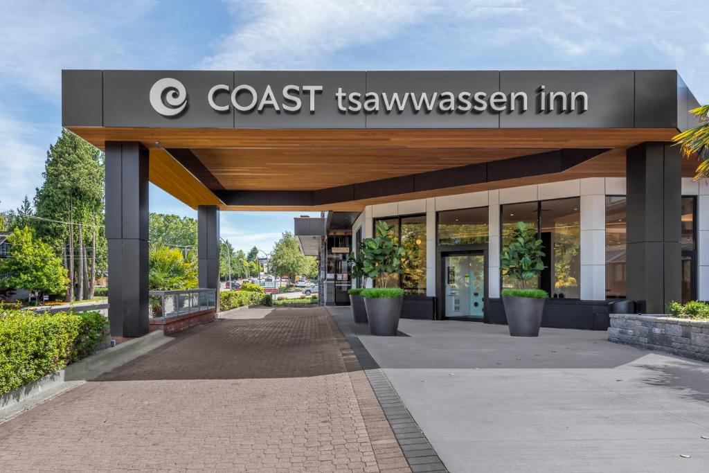 Coast Tsawwassen Inn photo 1
