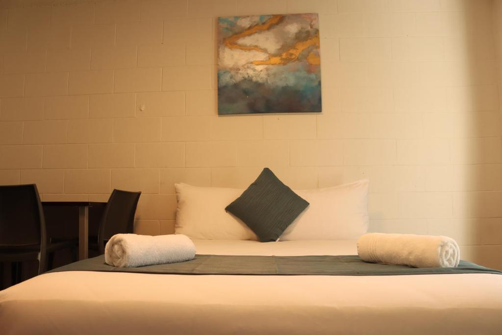 Victoria Apartments photo 2