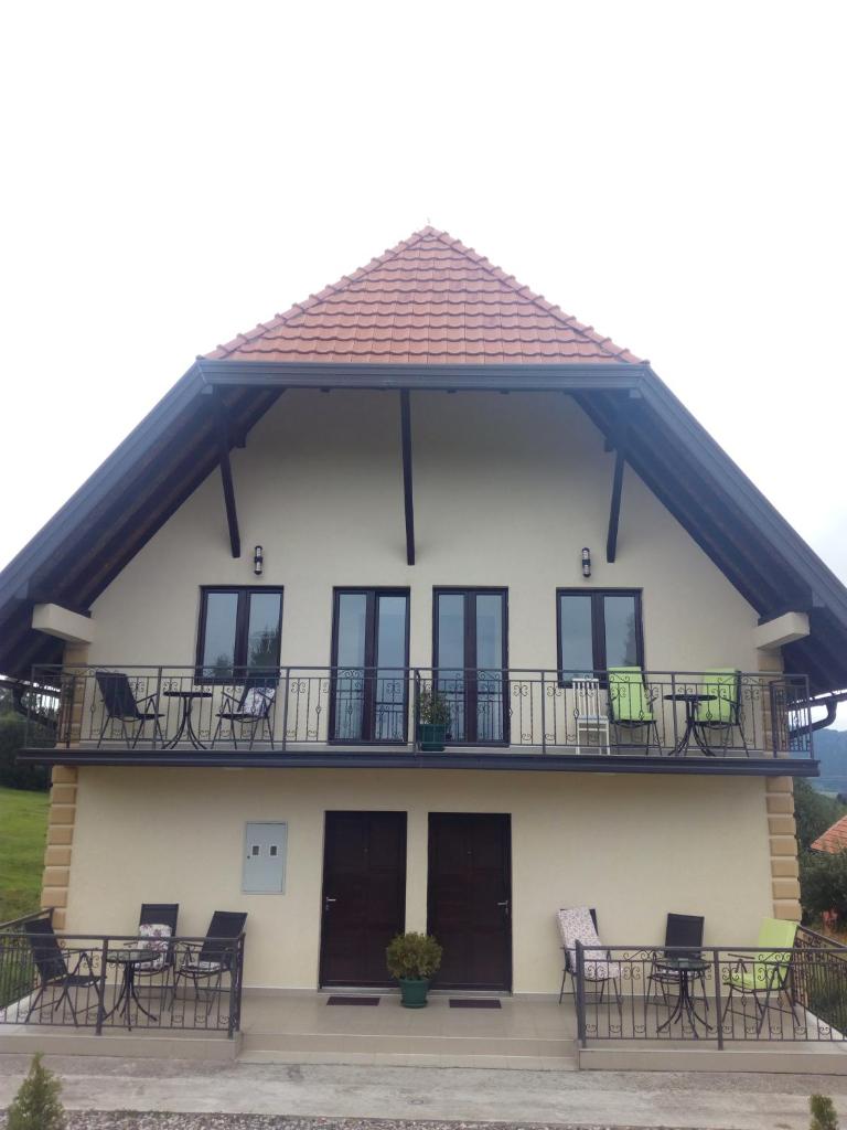 Apartmani Tarsko Sunce photo 1
