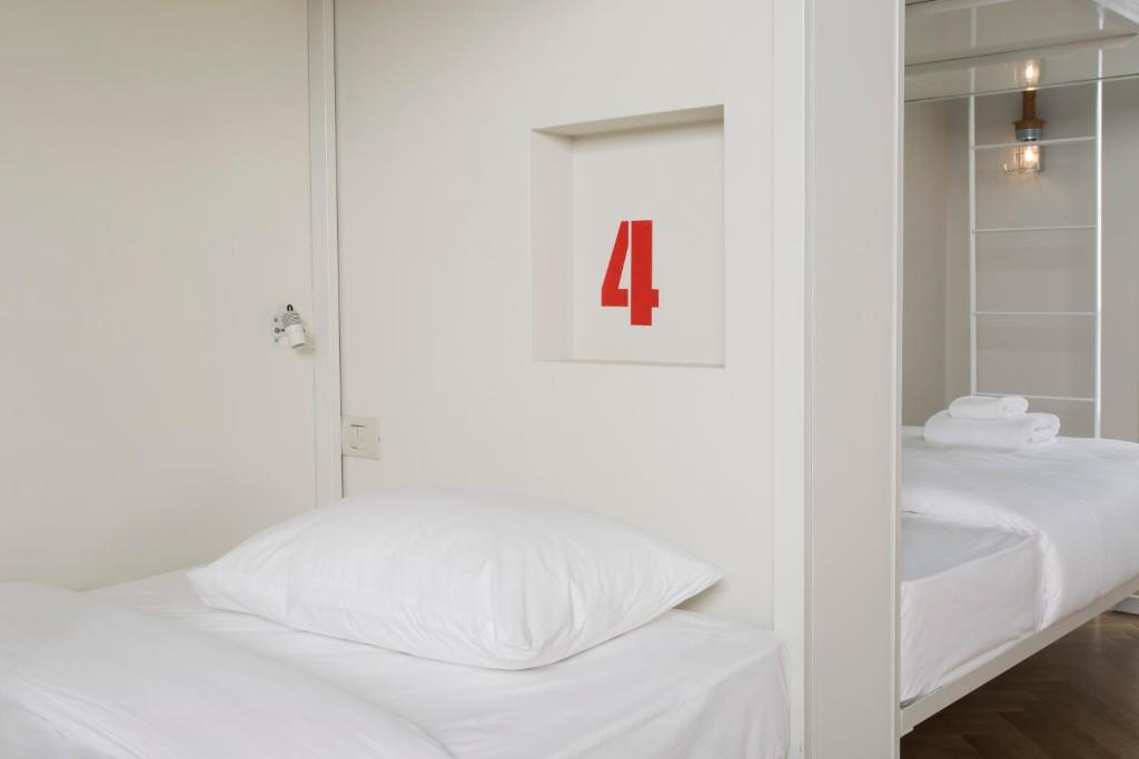 Florentin House photo 2