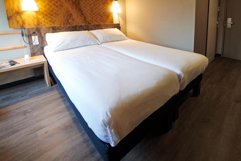 ibis Tilburg photo 4