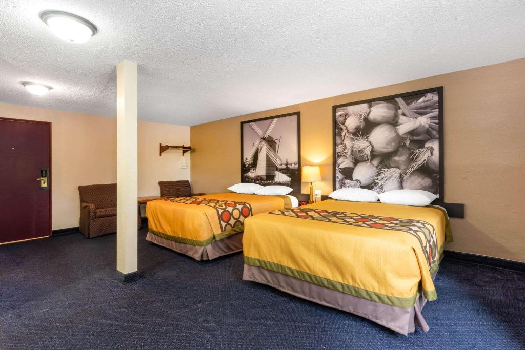 Sutton Suites Hotel photo 2