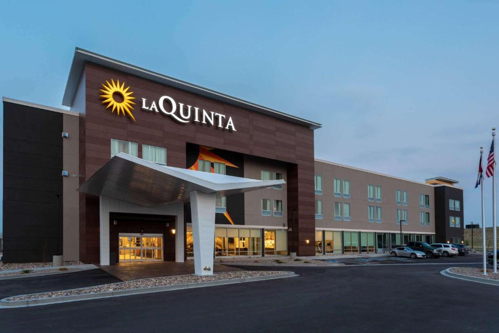 La Quinta Inn & Suites Limon by Wyndham photo 1