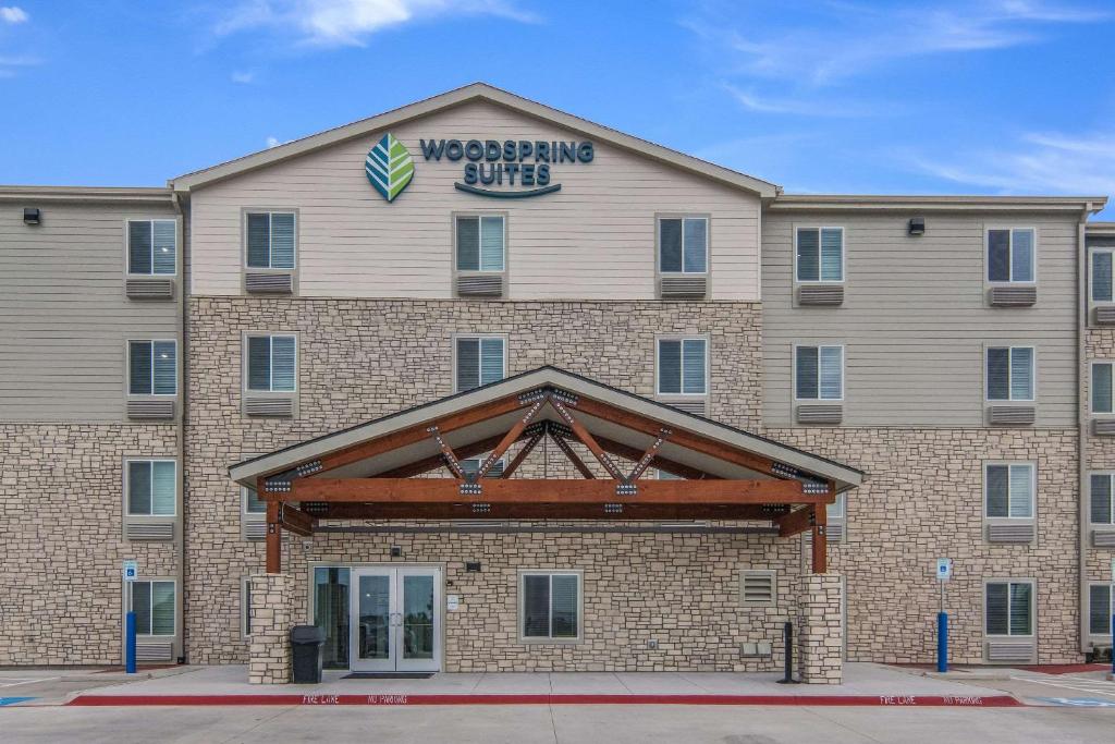 WoodSpring Suites North Ft Worth Alliance TX Speedway photo 1