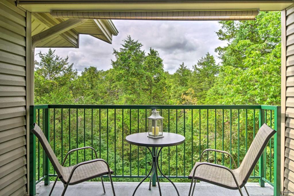 Pristine Holiday Hills Resort Condo in Branson! photo 2