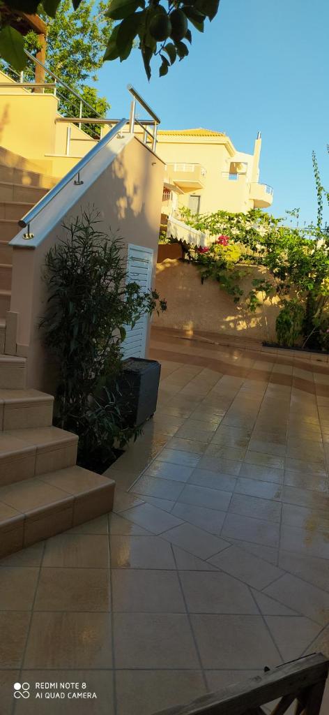 House,1000m from the beach photo 2