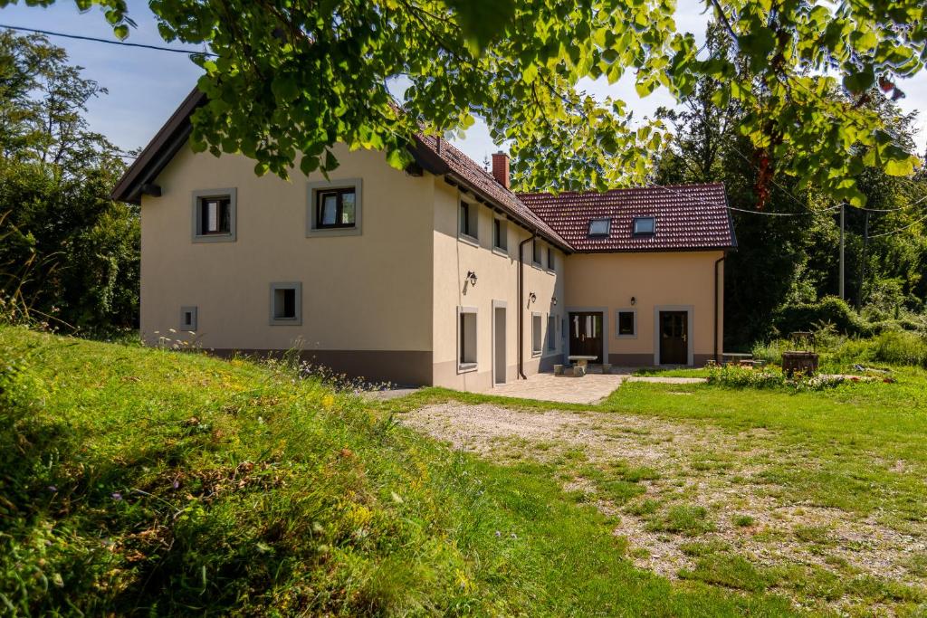 Holiday country house Gora photo 1