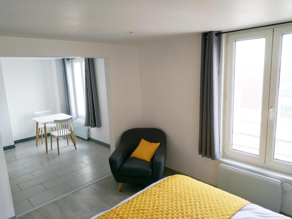 Sea view & Beach Studio Apartment - Blue Horizon photo 4