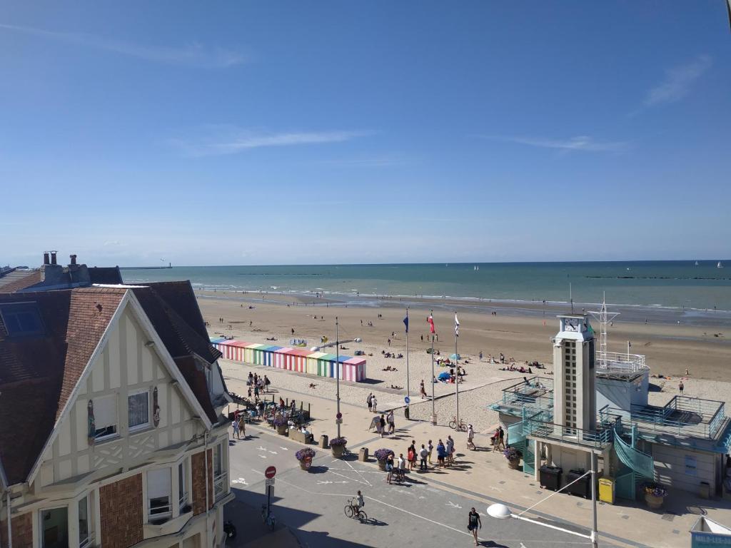 Sea view & Beach Studio Apartment - Blue Horizon photo 1
