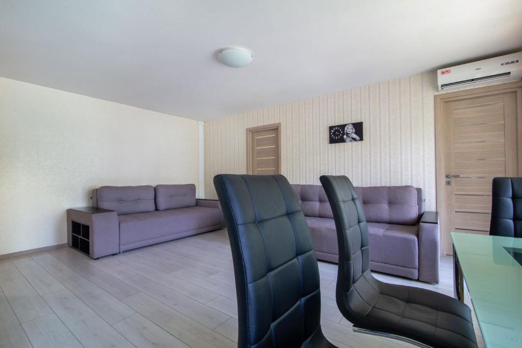 City Center 2-bedroom apartment photo 4