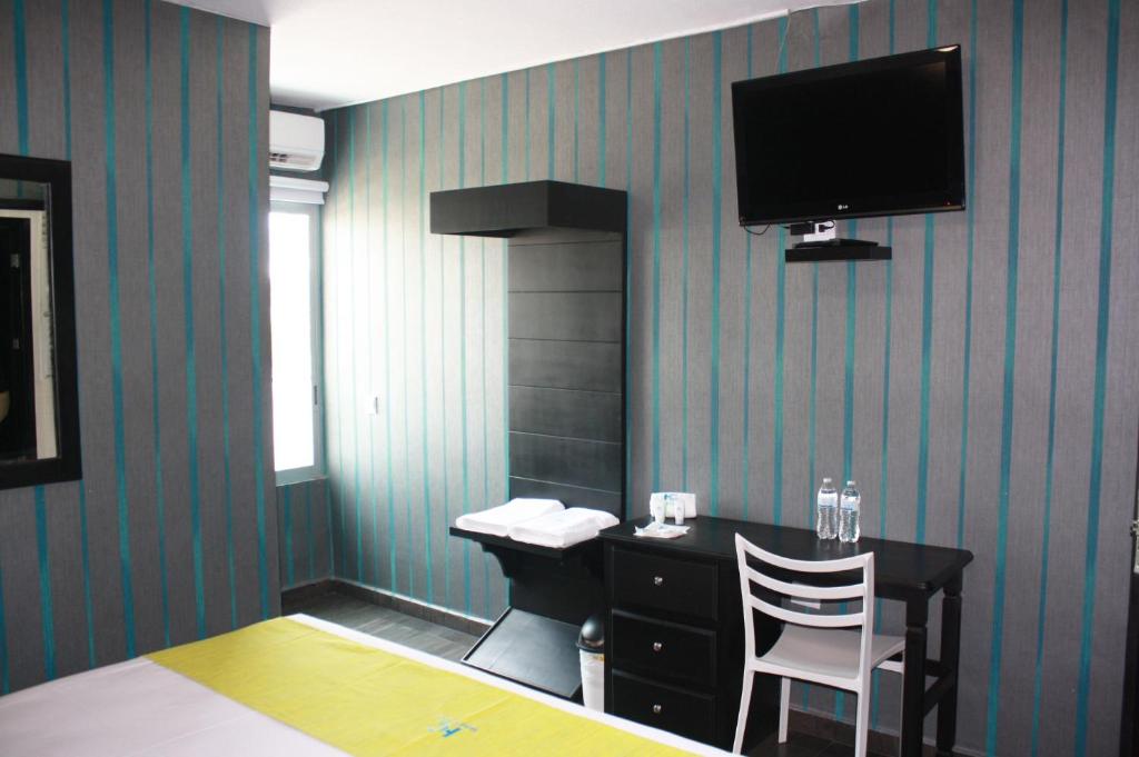 HOTEL CAREYES photo 1