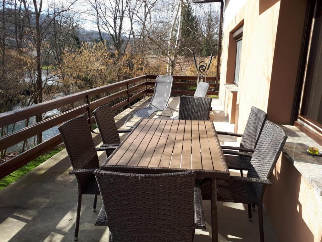 Holiday Home by the River Krka photo 3