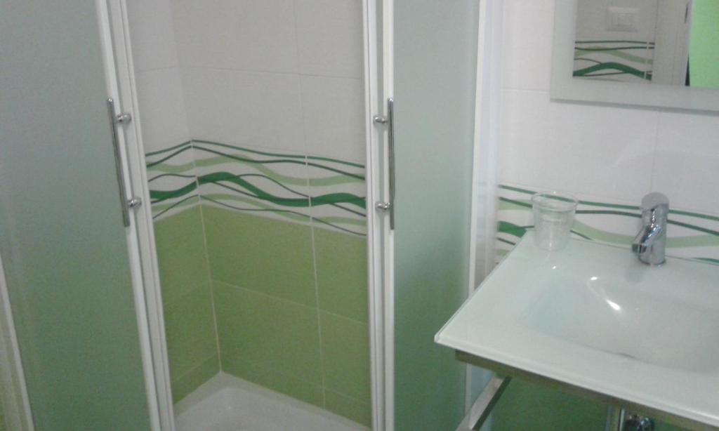 Saffi 103 photo 2