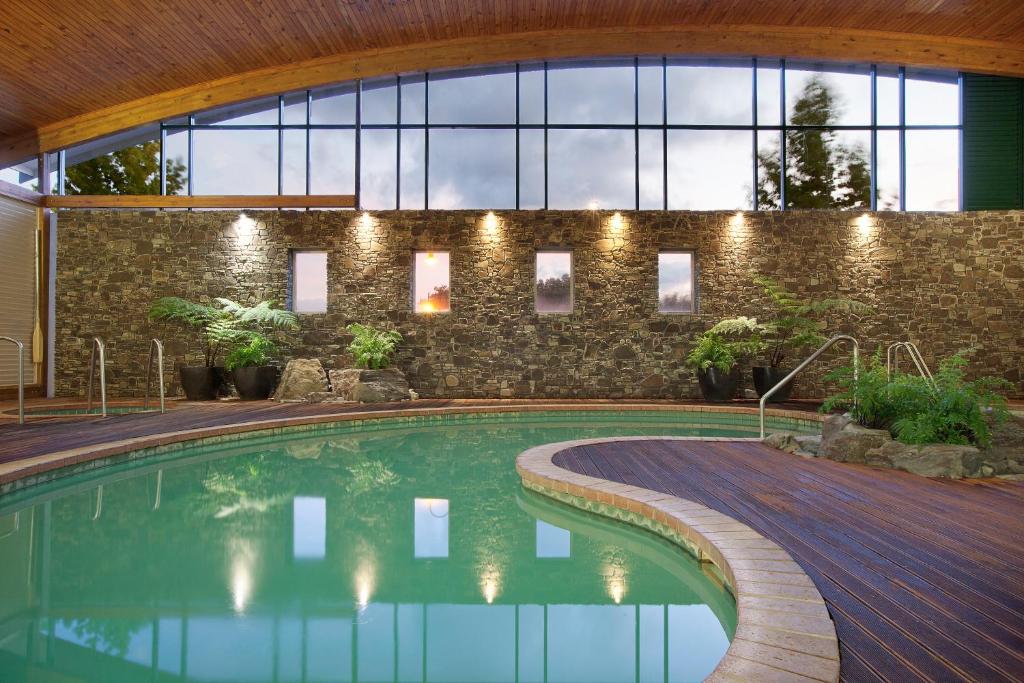 Novotel Rotorua Lakeside - Tap to explore photos