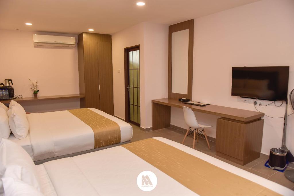 LOTUS SEAVIEW BEACH RESORT, PENGERANG photo 1